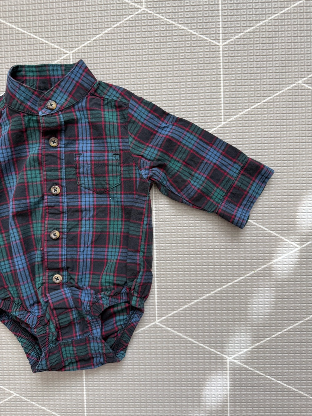 Carters|Baby boy Plaid Button-Front Baby Onesie bubble- Green & Blue Tartan•3M